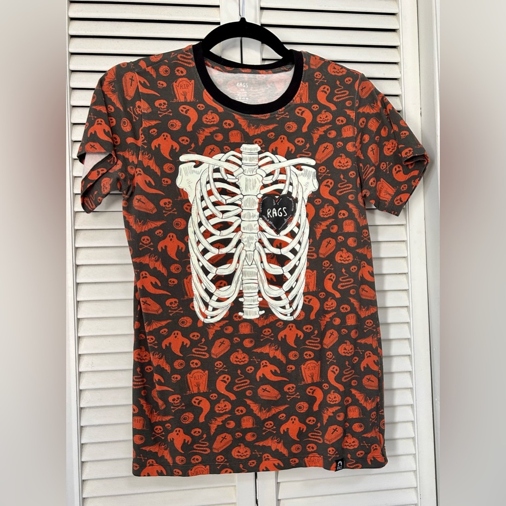 Skeleton tee